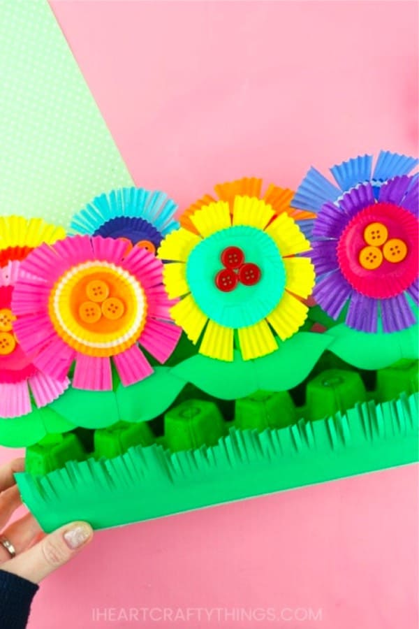 flower garden activity for kids with egg carton