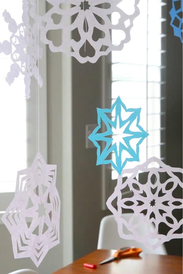 easy winter craft for kids with paper