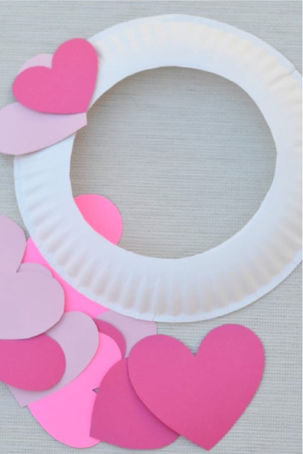construction paper heart wreath craft for kids