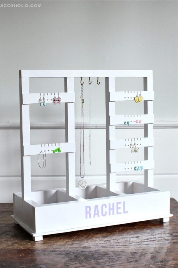 hanging necklace organization craft tutorial