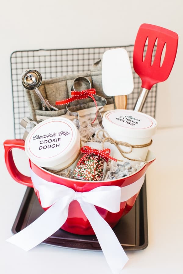 HOLIDAY COOKIE GIFT BASKET