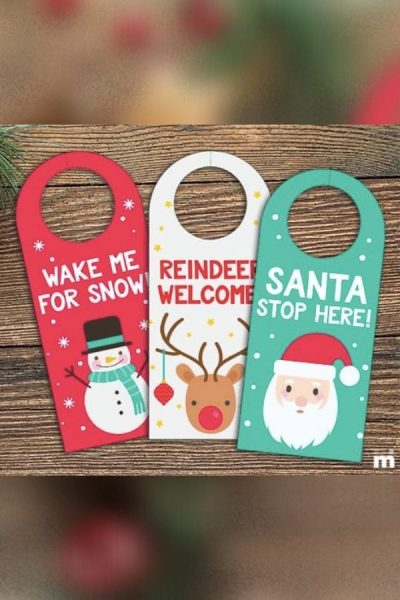 25+ Christmas Door Hangers For Holiday Decor in