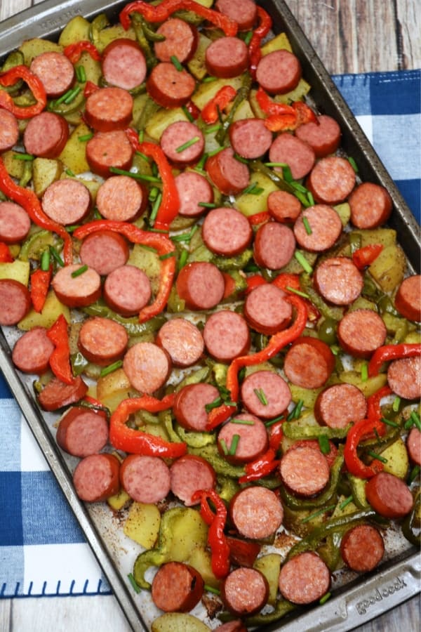 OVEN-ROASTED SAUSAGE AND POTATOES
