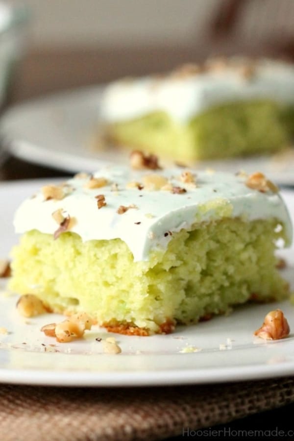 PISTACHIO PINEAPPLE CAKE