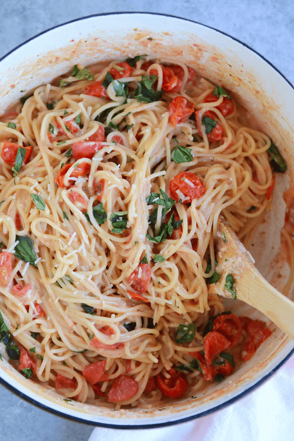 One-Pot Creamy Tomato Basil Pasta