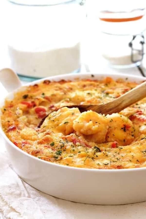 SPICY SHRIMP & GRITS CASSEROLE WITH GOUDA CHEESE
