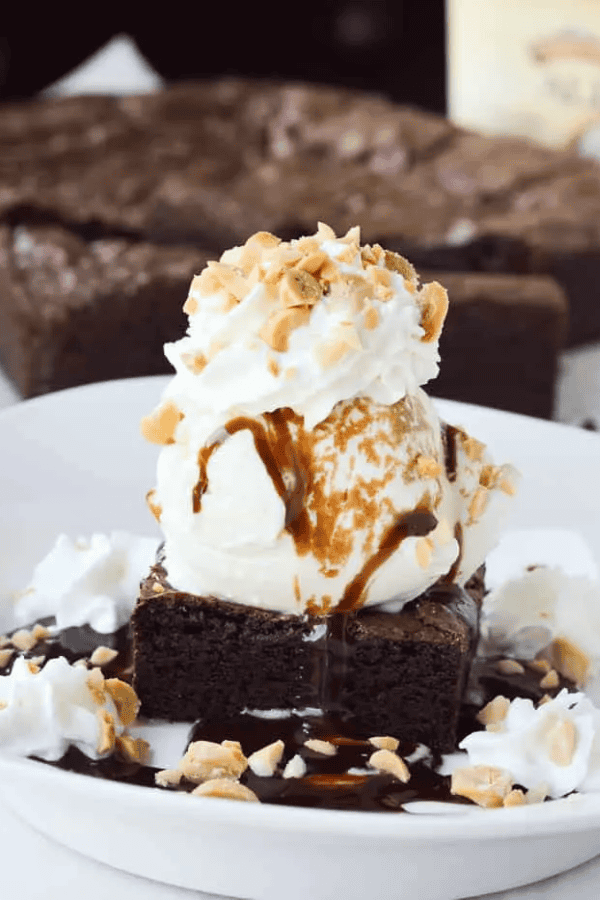 Homemade Brownie Sundaes