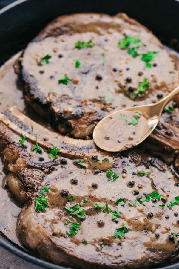 Rib-Eye Steak Skillet with Peppercorn Sauce