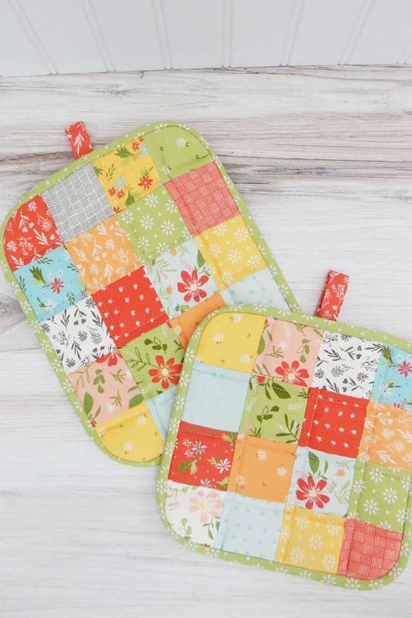 QUILTED POT HOLDERS