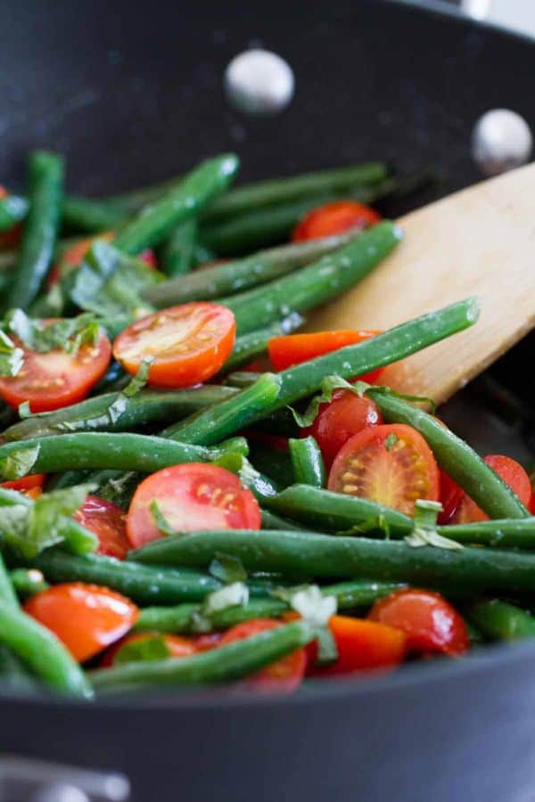 SAUTÉED GREEN BEANS WITH CHERRY TOMATOES