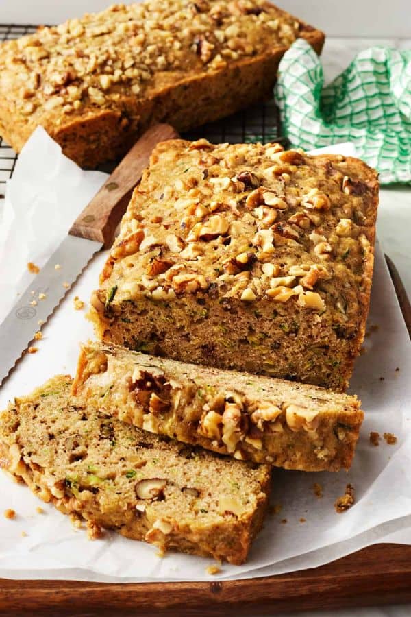 CLASSIC ZUCCHINI BREAD